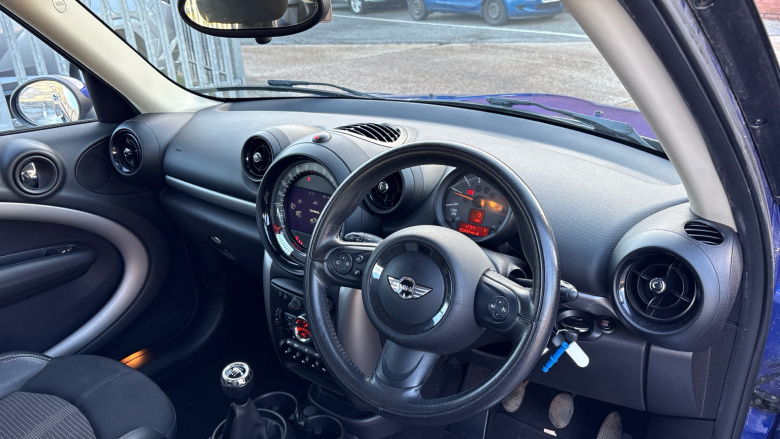 MINI Countryman 1.6 Cooper D ALL4 Business Edition 5dr Diesel Hatchback